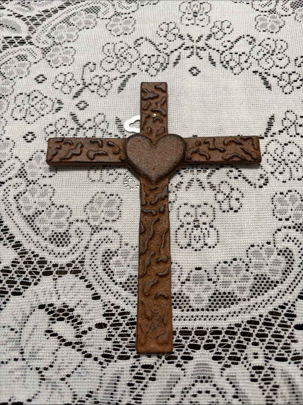 Farmhouse Amish cast iron Heart Cross Wall Hanging
